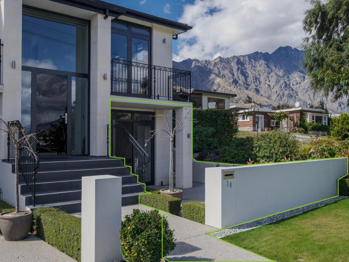 Holiday home Avenue